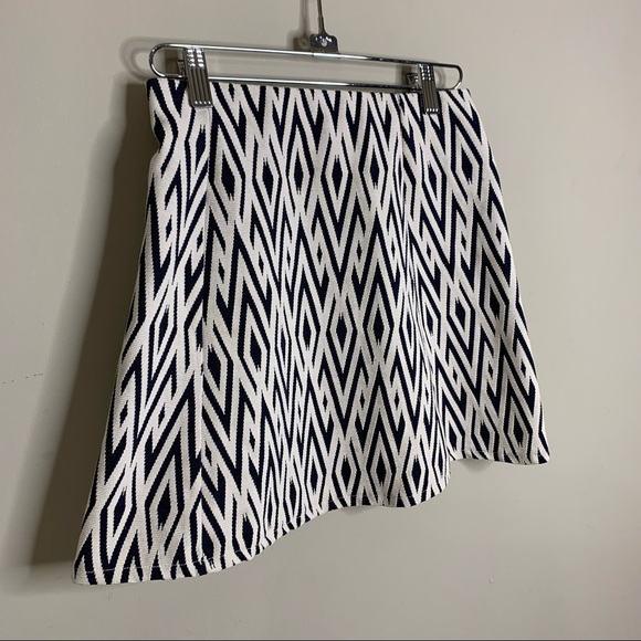 Zara Trafaluc Chevron Print Mini Skirt - Picture 4 of 7